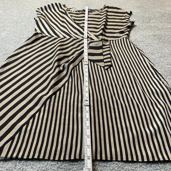 Gabby Skye Striped Mini Dress Sz 14 Beige Black Side Tie Workwear Party Wedding - Picture 6 of 13